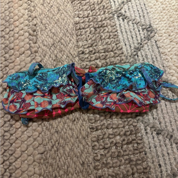Reversable Maaji Bikini Top - Picture 3 of 3